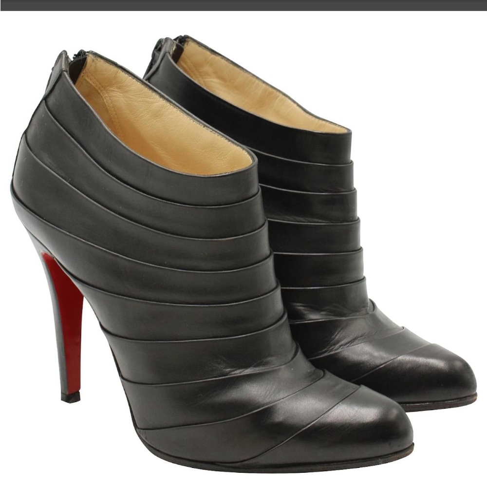 CHRISTIAN LOUBOUTIN Black Pleated Leather Orniron Seta Calf Ankle Boots